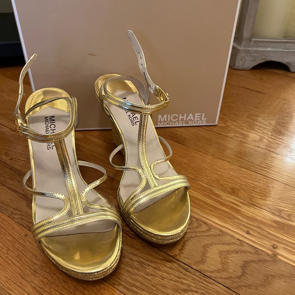 Women’s Michael Kors Wedge - Size: 7.5